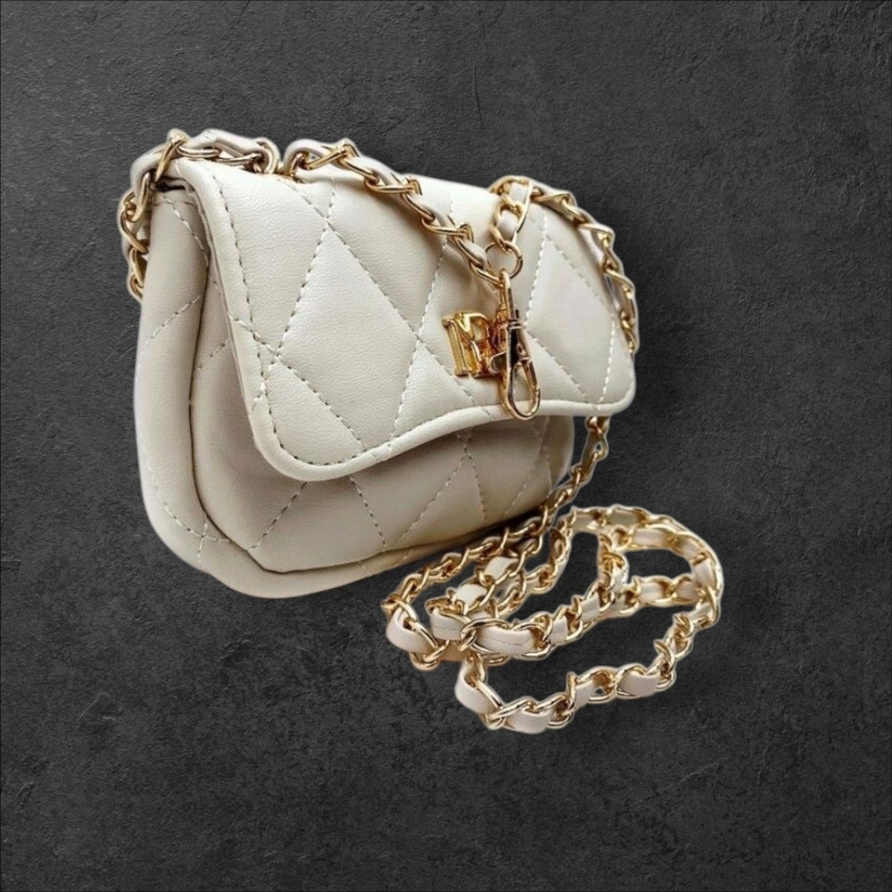 Badgley Mischka Cream Quilted Crossbody Bag Dimensions 8"×5.5"×4" - Picture 4 of 5